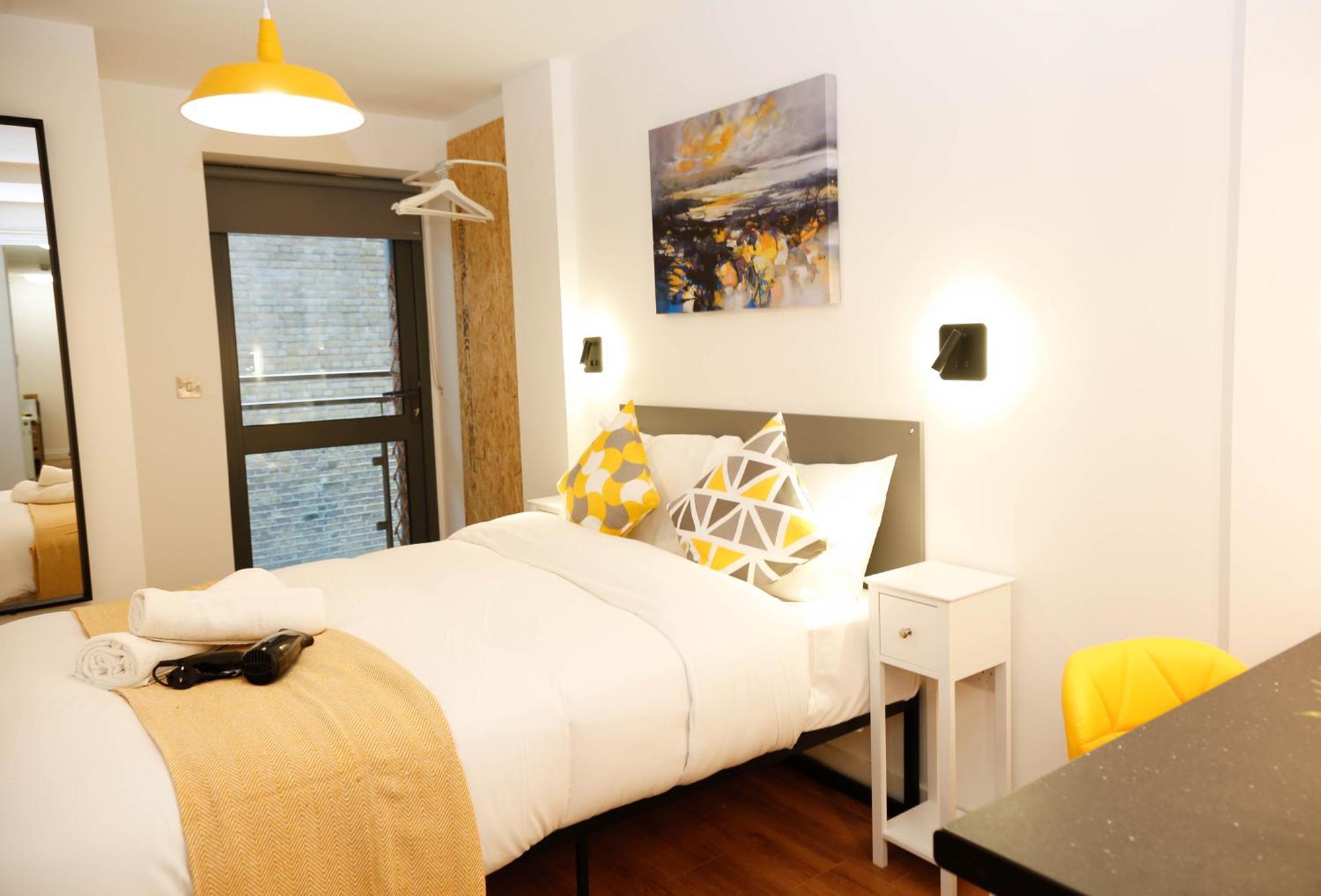 New Luxury Rooms In The Heart Of London Next To Shops, Cafes, Bars & Metro With Shared Bathrooms Exterior foto