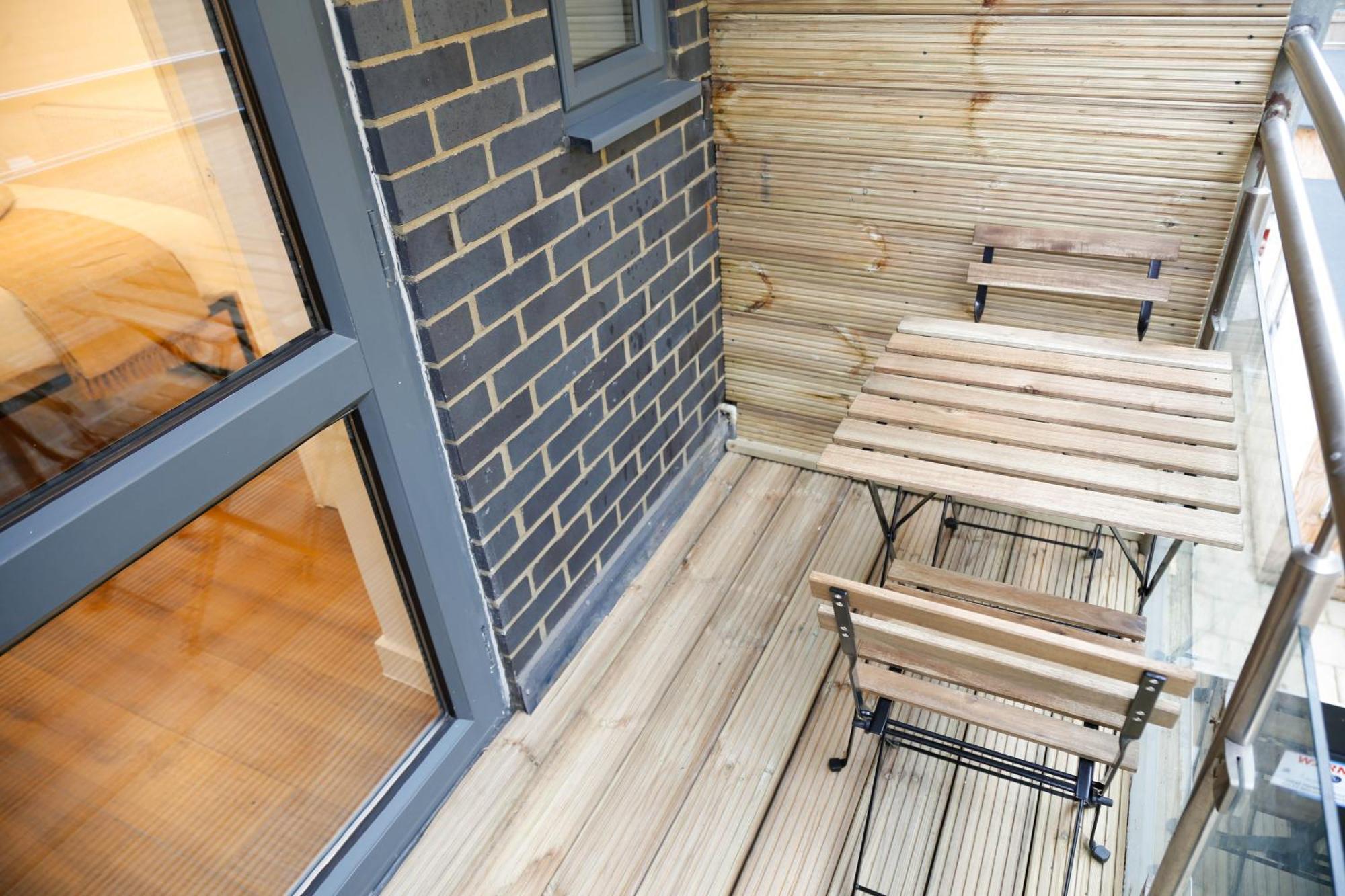 New Luxury Rooms In The Heart Of London Next To Shops, Cafes, Bars & Metro With Shared Bathrooms Exterior foto